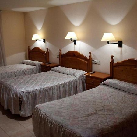 Hostal Nicolás Medinaceli Habitación foto