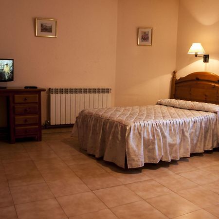 Hostal Nicolás Medinaceli Habitación foto