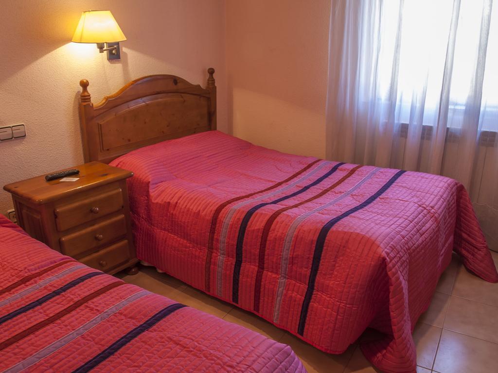 Hostal Nicolás Medinaceli Habitación foto
